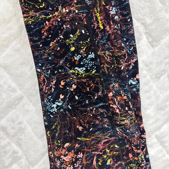 Lululemon leggings - Picture 5 of 6